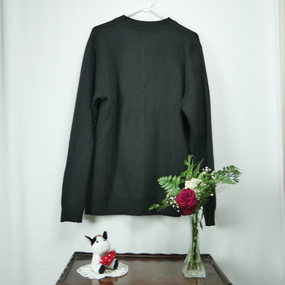 Cambridge Classics Black Sweater - Picture 3 of 3
